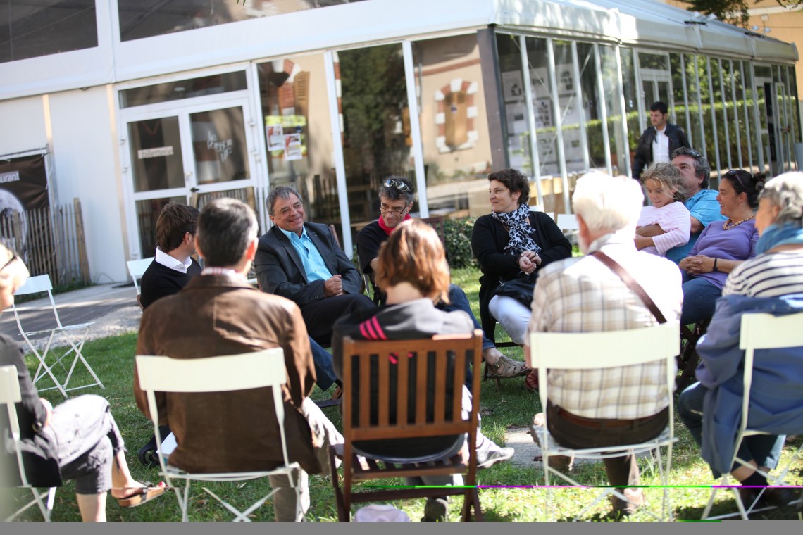 FestivalSurUnPlateau-2012-AutourDUnCafeAvecJPAlegre_Haras©YannickPerrin